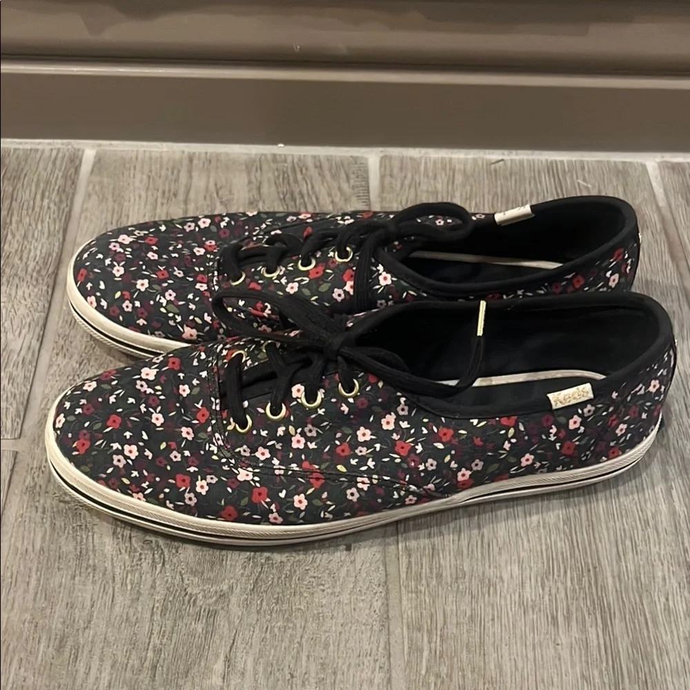 Kate Spade Keds Collaboration Floral Sneakers - Black and multicolor.    Size 7